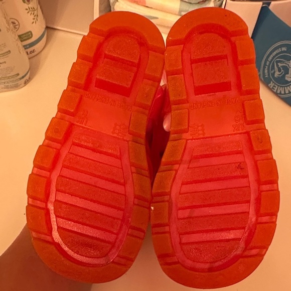 Sophia Webster Kids Sandals with Pink Butterfly Design - Picture 3 of 5